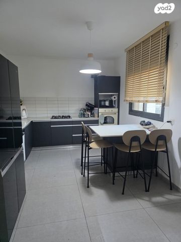 הרב עובדיה יוסף 70