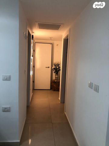 דירה, צבי ישי 24, ליבת העיר, יהוד מונוסון