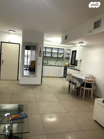 דירה, צבי ישי 24, ליבת העיר, יהוד מונוסון