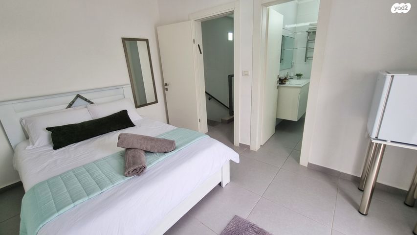 תיירות ונופש, אחד העם 1, שיכון עובדים, טבריה