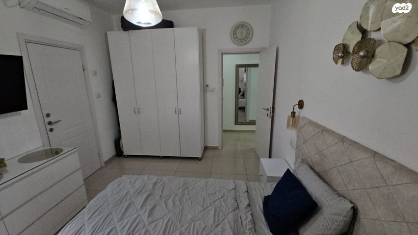 דירת גן, כלנית 1, הפרחים, חריש