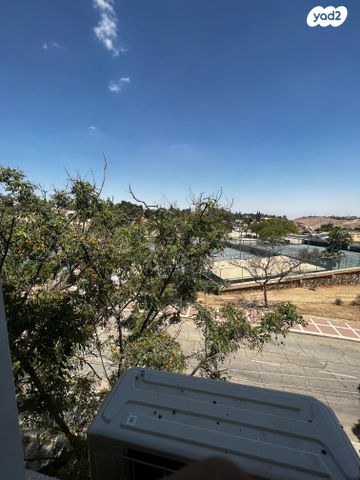 דירה, עיינות 1, עינות, ערד