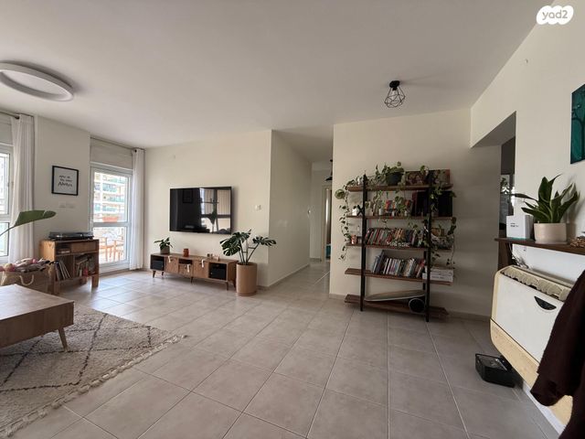 דירה, מנחם אוסישקין 22, רובע ט"ו, אשדוד