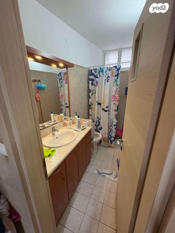 דו משפחתי, יעקב אחווה 46, קרית דוד אלעזר, פתח תקווה