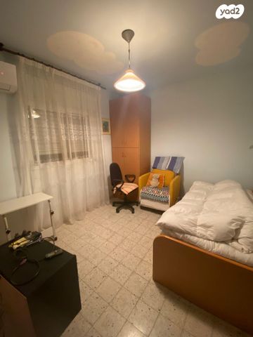 דירה, משה שרת 40, שכונה י"א, באר שבע