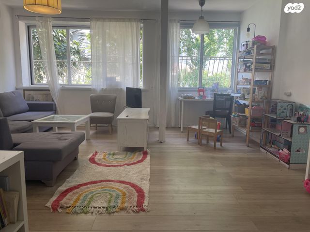 א.ד. גורדון 13