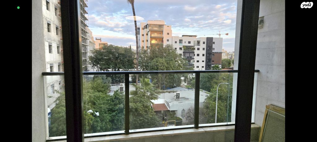 הרב קטרוני 48