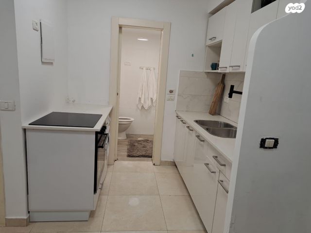 ירמיהו הנביא 22