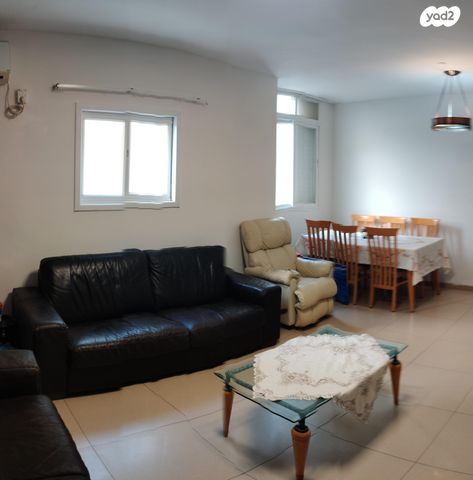 דגל ראובן 42