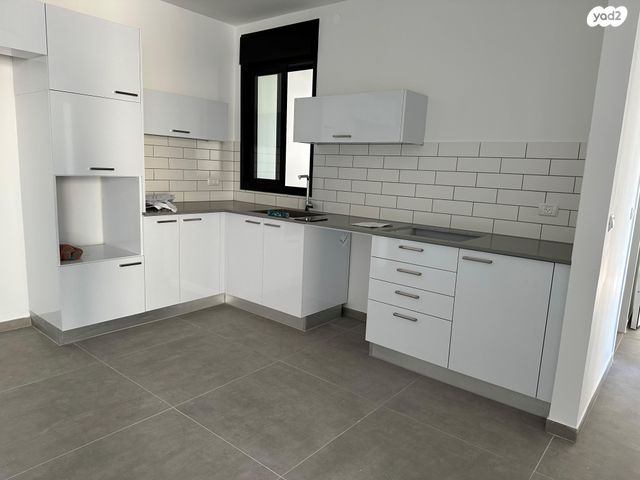 הרב קטרוני 12