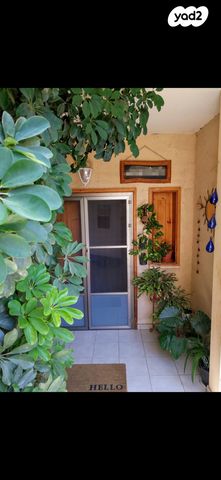 סולטאן באשא אלאטרש 1