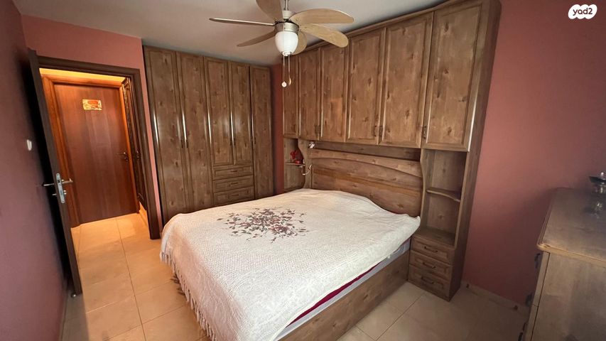 דירה, אלופי צה"ל 11, קרית שרת מזרח, חולון