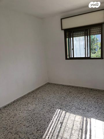 דירה, הרב עובדיה יוסף 36, מגדל אור, מגדל העמק