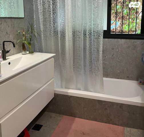 אנטוקולסקי 1