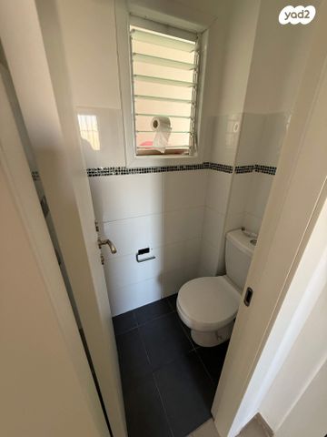 דירה, יוסף סרלין 9, נווה ברבור, כפר שלם מערב, תל אביב יפו