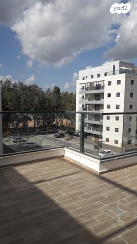 גג/ פנטהאוז, מאיר הר ציון 15, הרובע המערבי, לוד