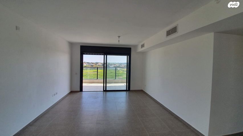 דירה, נעמי שמר 20, נאות שמיר, יבנה