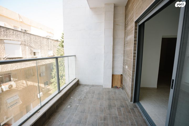 דירה, א.ד. גורדון 9, מוצקין הותיקה, קרית מוצקין