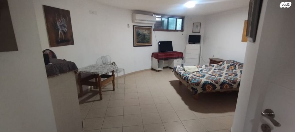 מרתף/ פרטר, התהילה 36, נוף הטיילת, נתניה