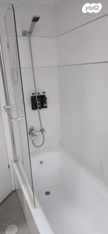 דירה, עמנואל זיסמן 24, חומת שמואל, הר חומה, ירושלים