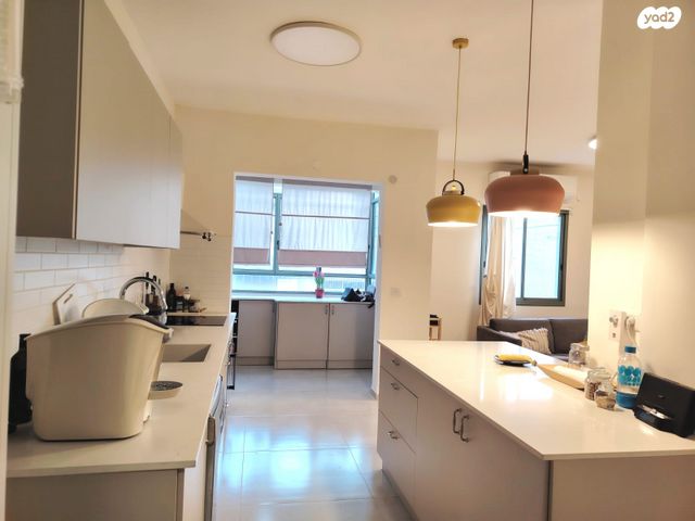 דירה, מגידו 1, מרכז הכרמל, חיפה