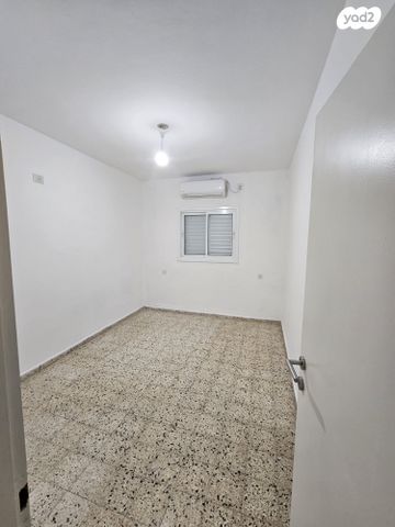 דירה, דרך בן גוריון 109, דרום מערב ותיק, בת ים