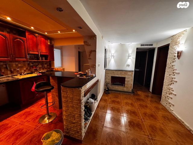 דירה, עובדיה הנביא 12, רובע י', אשדוד