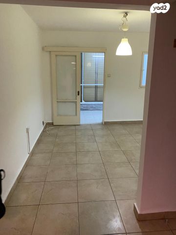 דירה, שדרות דגניה 22, קרית חיים מערבית, חיפה