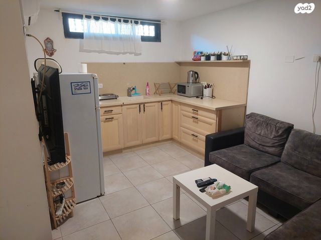 יחידת דיור, קדמת צבי 34, נווה דקלים, ראשון לציון