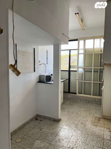 דירה, הרצל 75, עצמאות יוספטל, בת ים