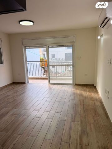 דירה, נתן הנביא 47, התקוה, בית יעקב, נווה צה"ל, תל אביב יפו