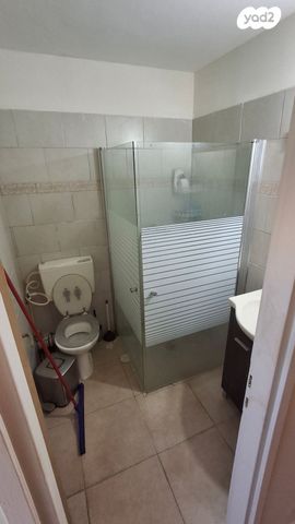 דירה, דוד המלך 1, האצטדיון, טבריה