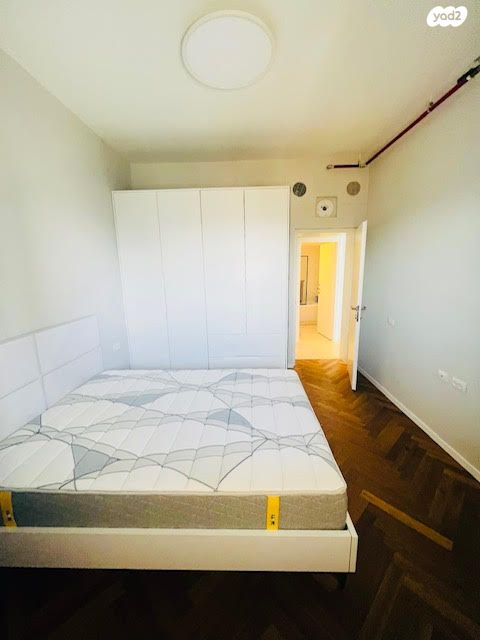 דירה, דרך מנחם בגין 158, מונטיפיורי, הרכבת, תל אביב יפו