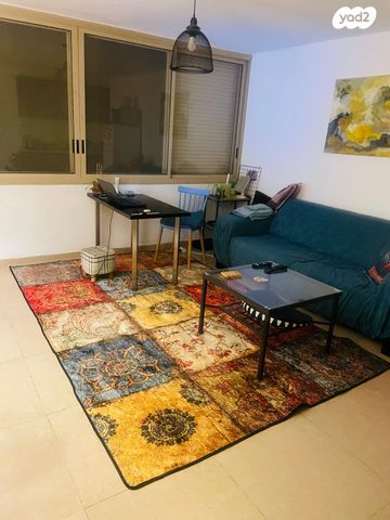 כמוס צדוק ומלכה 35