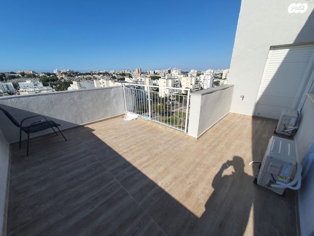 גג/ פנטהאוז, קרן היסוד 24, גן הורדים, אשקלון