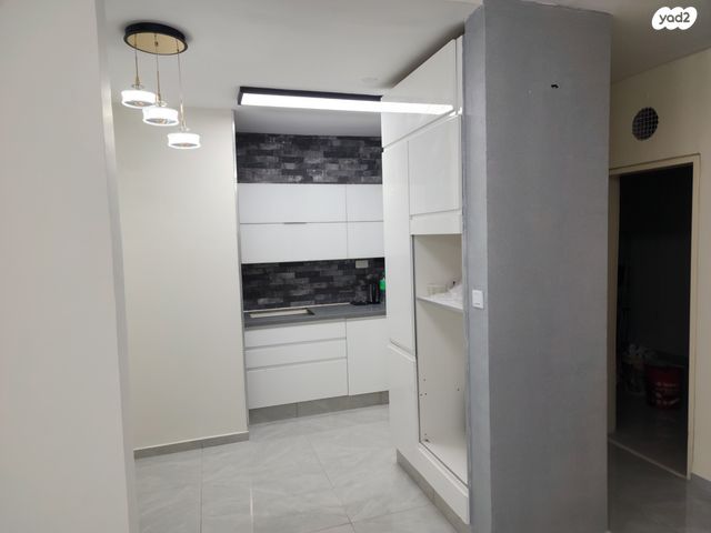 דירה, רבי עקיבא 11, גבעת רוקח, בני ברק