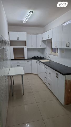 דירה, דרך סטרומה 4, גבעת כצנלסון, נהריה