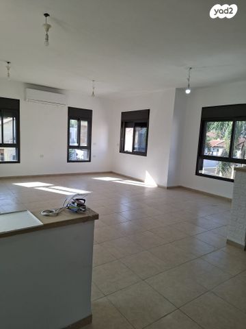 דירה, הנשיא 62, שיכון א', קרית שמונה