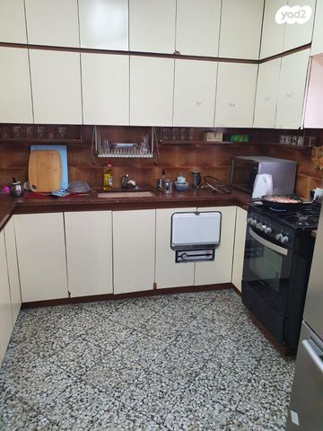 דירה, מבצע קדש 17, כצנלסון, ראשון לציון