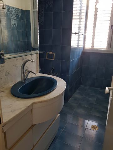 דירה, וייצמן 9, אברמוביץ', ראשון לציון