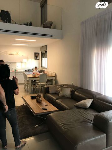 דופלקס, פרופסור ישעיהו ליבוביץ 22, עזרא, הארגזים, תל אביב יפו