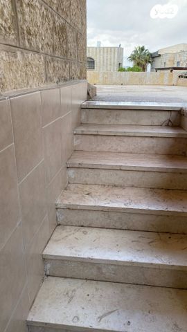 יחידת דיור, מבוא המצלתיים 8, כלי שיר, מעלה אדומים