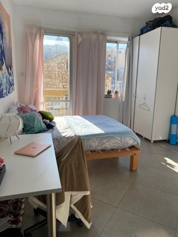 דירה, נחום דוברין 8, שער פלמר, תחנת רכבת השמונה, חיפה