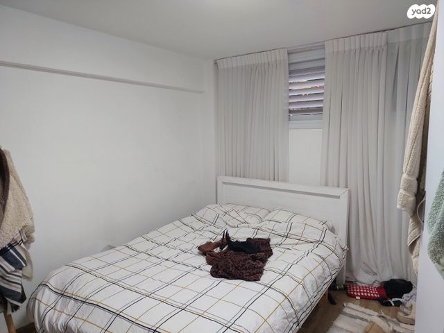 יחידת דיור, מ"ג 12, שאר העיר, קדימה צורן