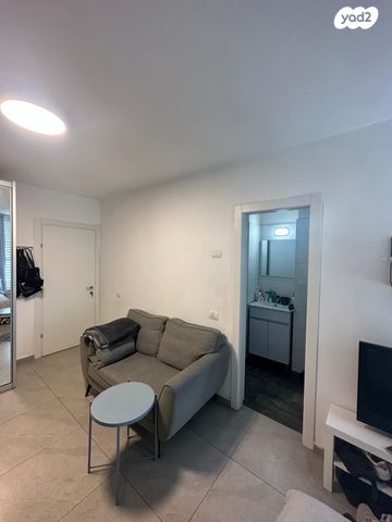 דירה, דרך בן גוריון 54, שכונת בן גוריון, מרכז העיר ג', רמת גן