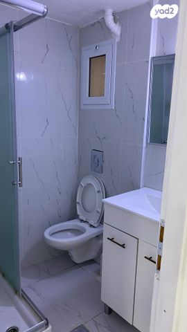 יחידת דיור, מבוא המצלתיים 8, כלי שיר, מעלה אדומים