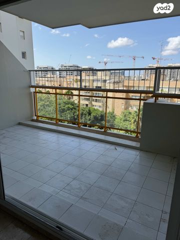 דירה, הרמה 28, גבעת סביון, גני תקווה