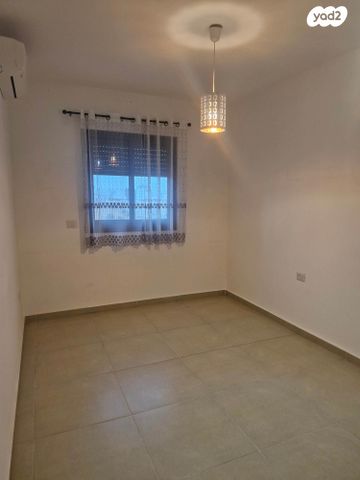 דירה, פרץ נפתלי 3, לב המושבה / מרכז העיר, פתח תקווה