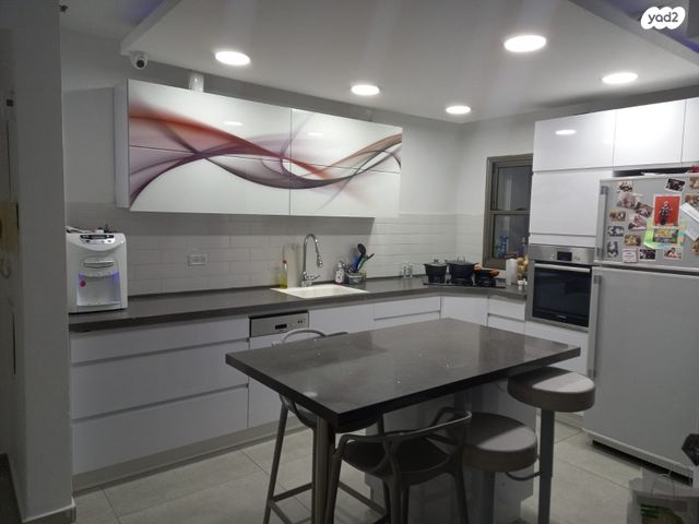 דירה, הדר 8, תל גיבורים, חולון