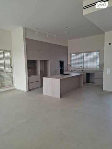 בית פרטי/ קוטג', דרך הים 1, נווה זיו, נווה זיו